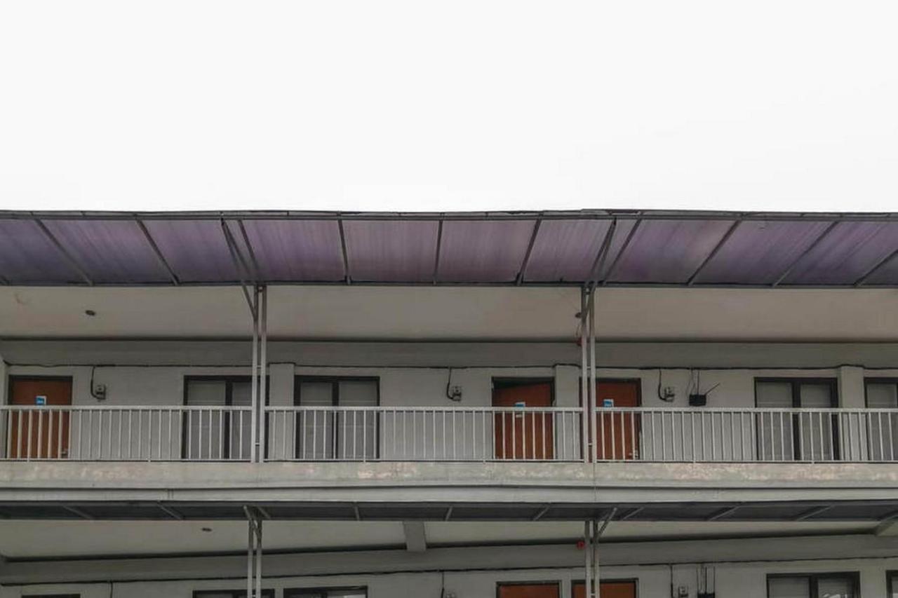 Laponca Residence Pondok Cabe Syariah Redpartner Buaran Exterior foto