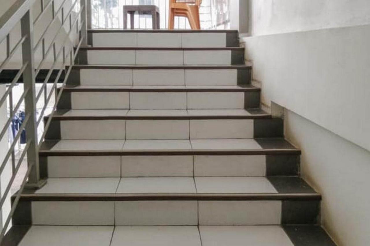 Laponca Residence Pondok Cabe Syariah Redpartner Buaran Exterior foto