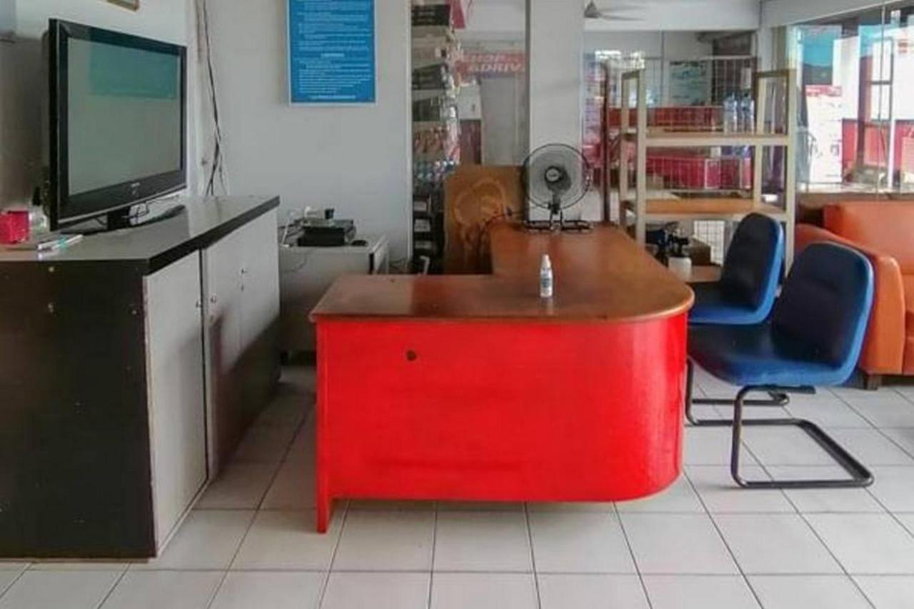 Laponca Residence Pondok Cabe Syariah Redpartner Buaran Exterior foto